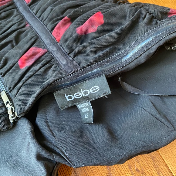 Bebe | strapless black and red rose dress - Picture 3 of 3